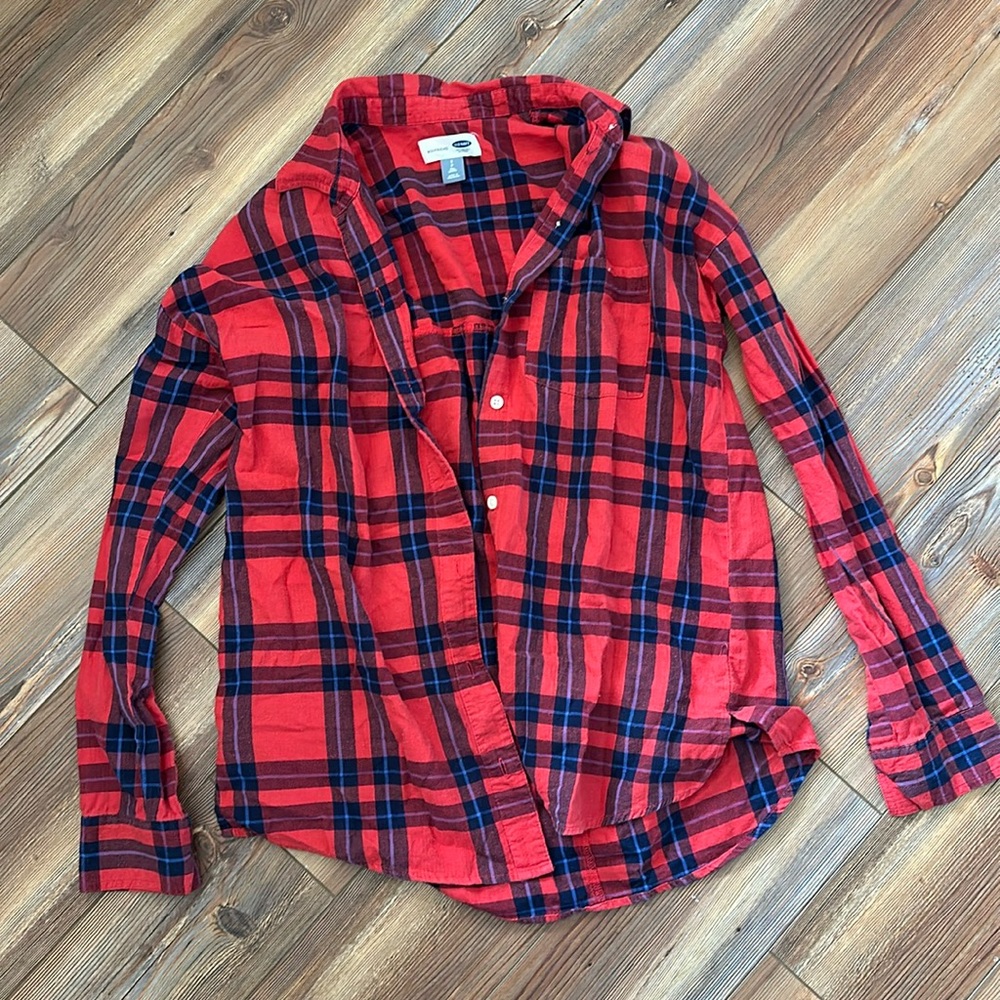 Flannel Old Navy size small boyfriend fit button up